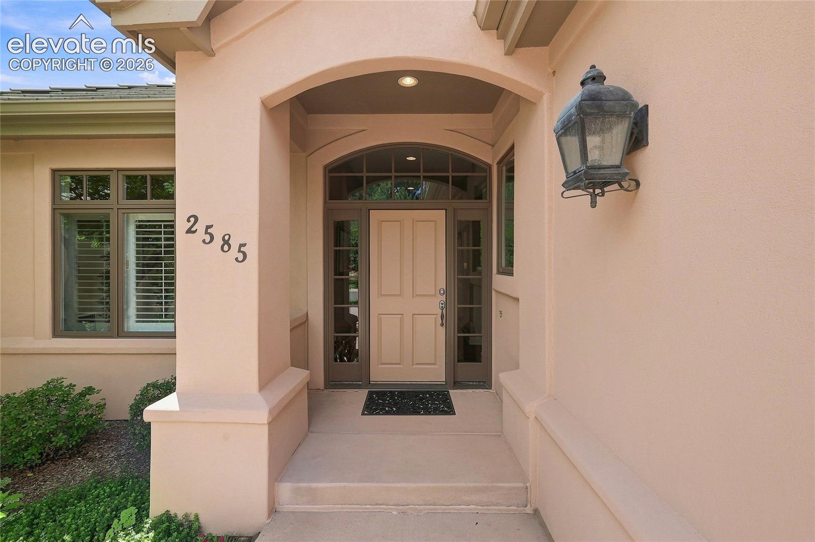 2585 Stagsleap Point