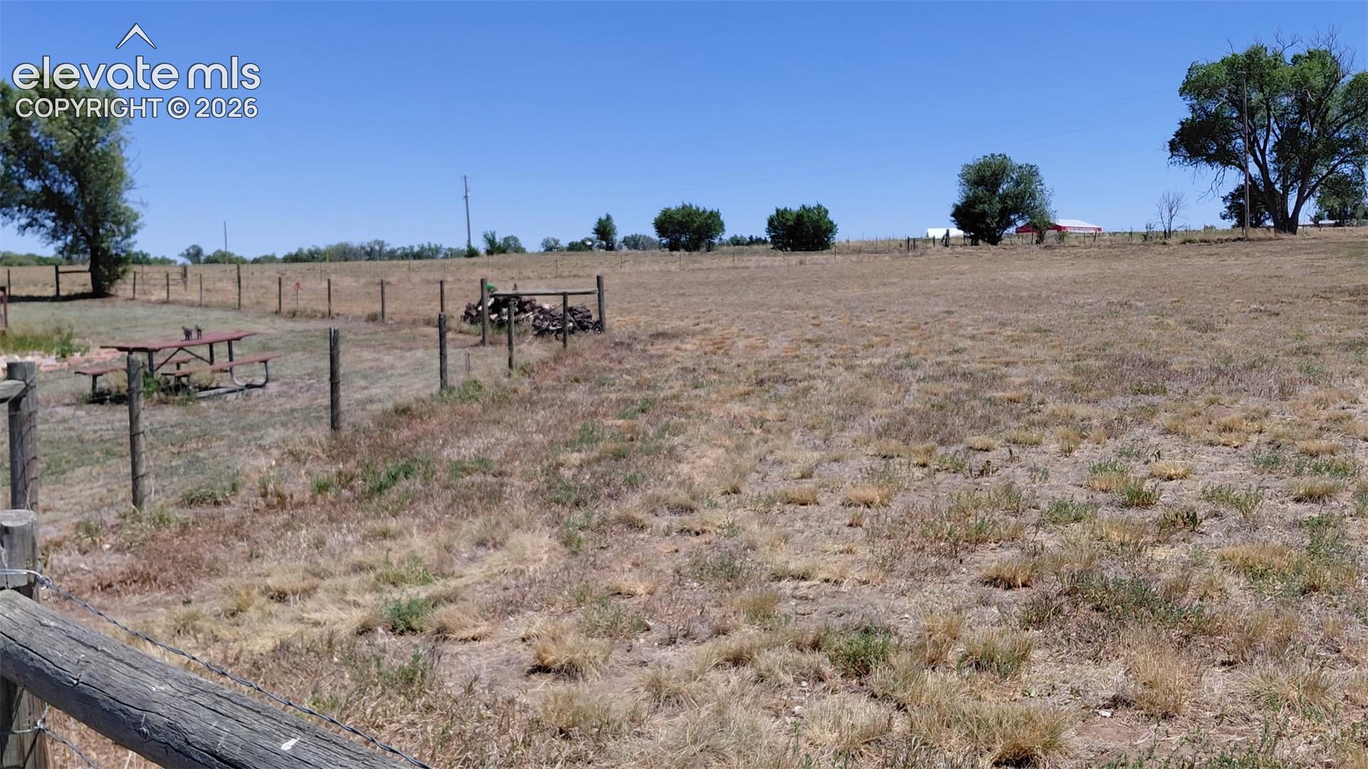 Listing photo 5 for 10275 Link Road