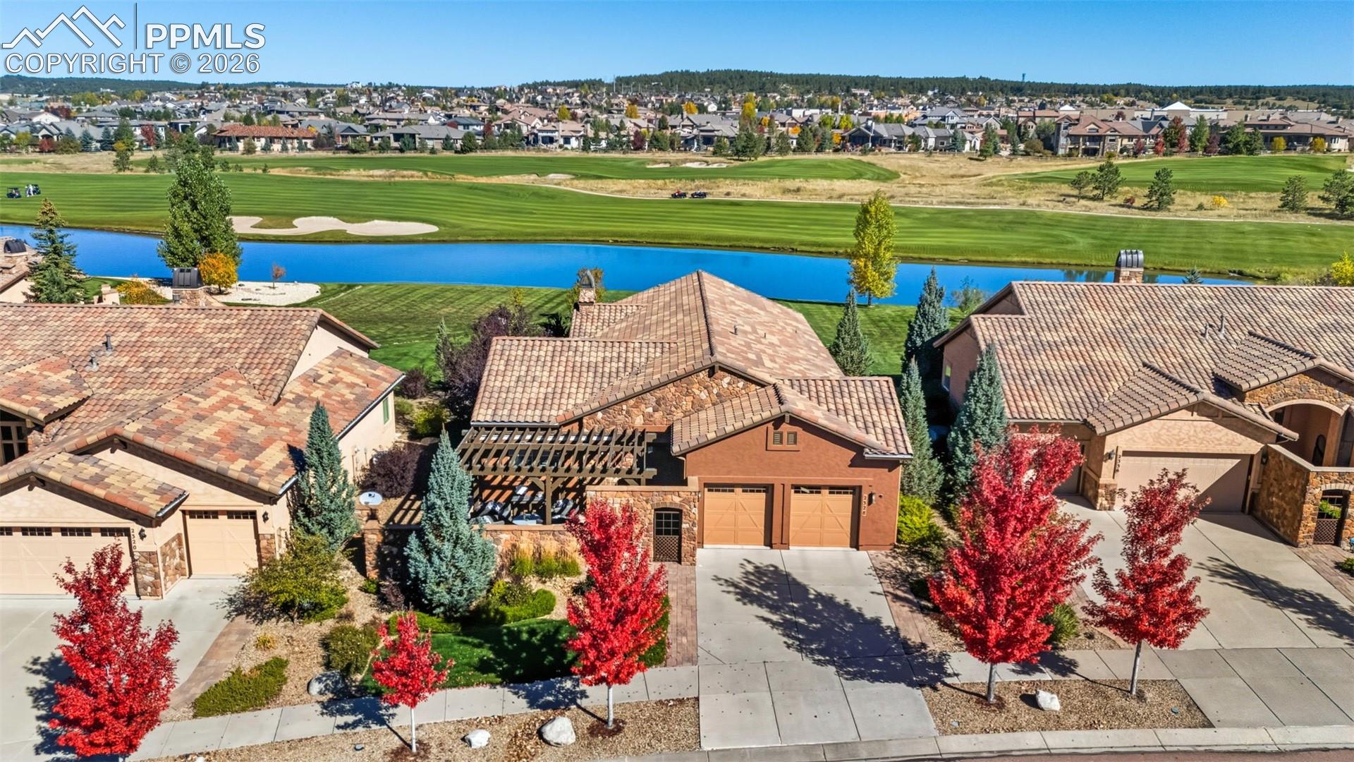Listing photo 2 for 2328 Margaux Valley Way