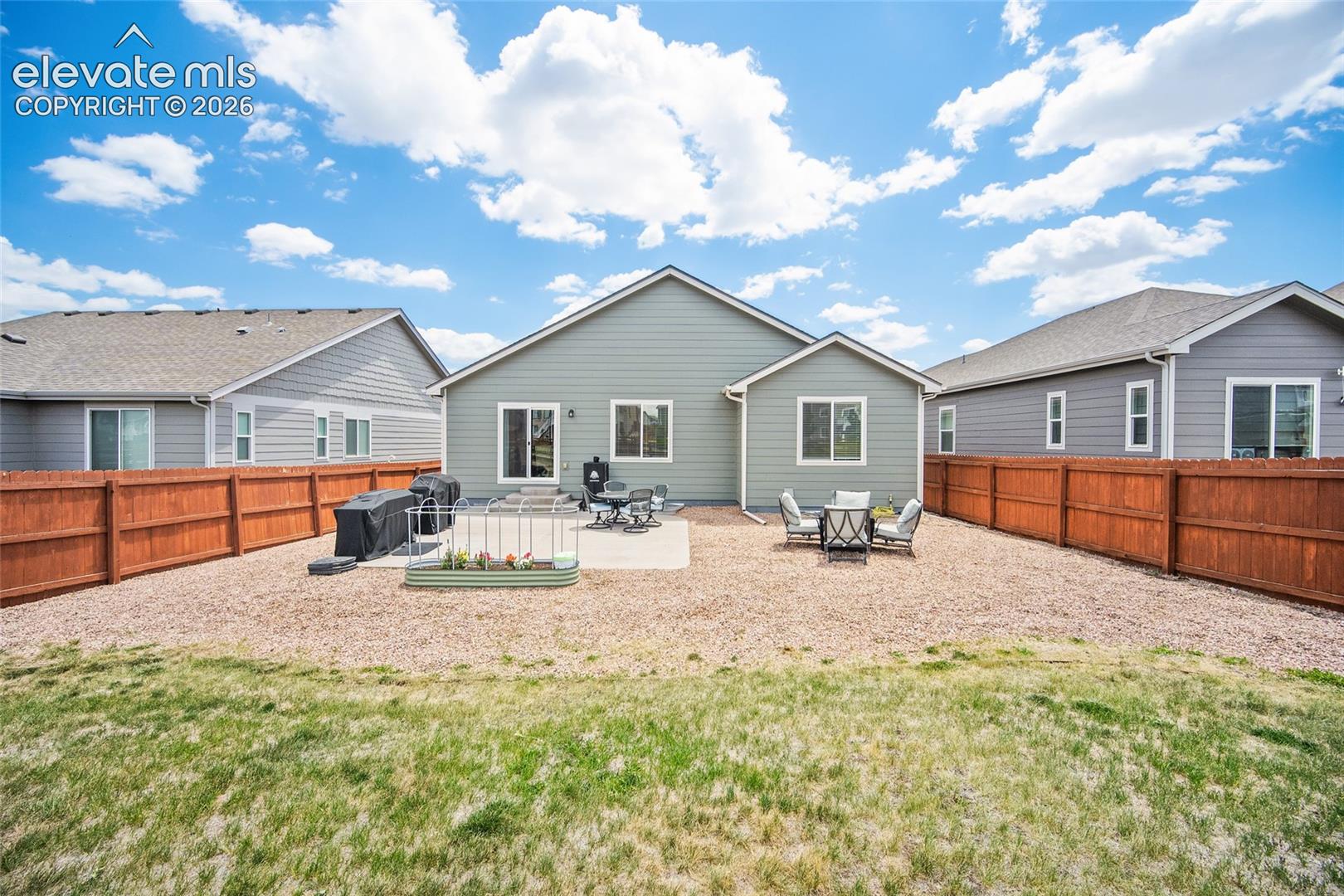 Listing photo 37 for 12832 Scenic Walk Drive