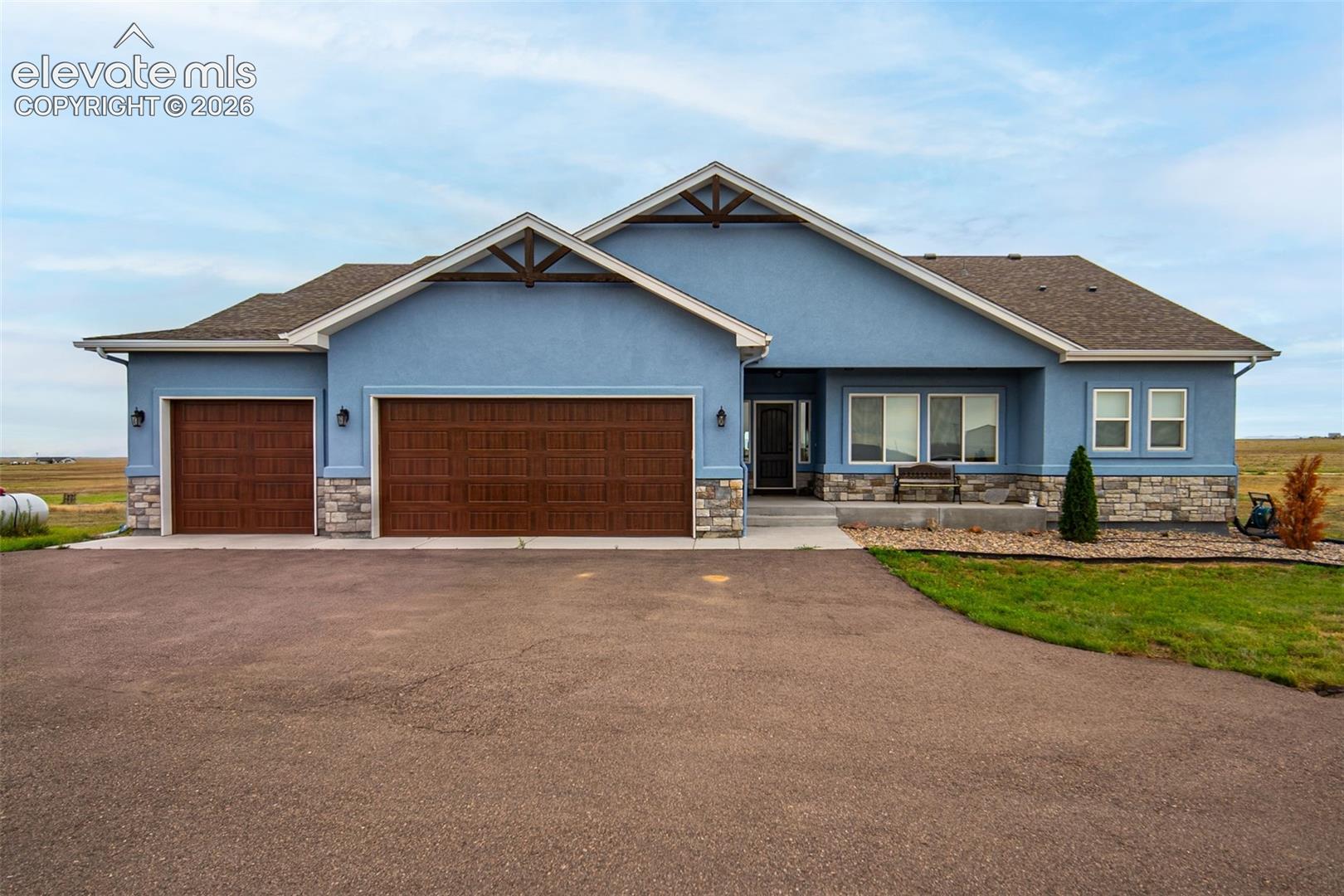 3445 Antelope Hill View