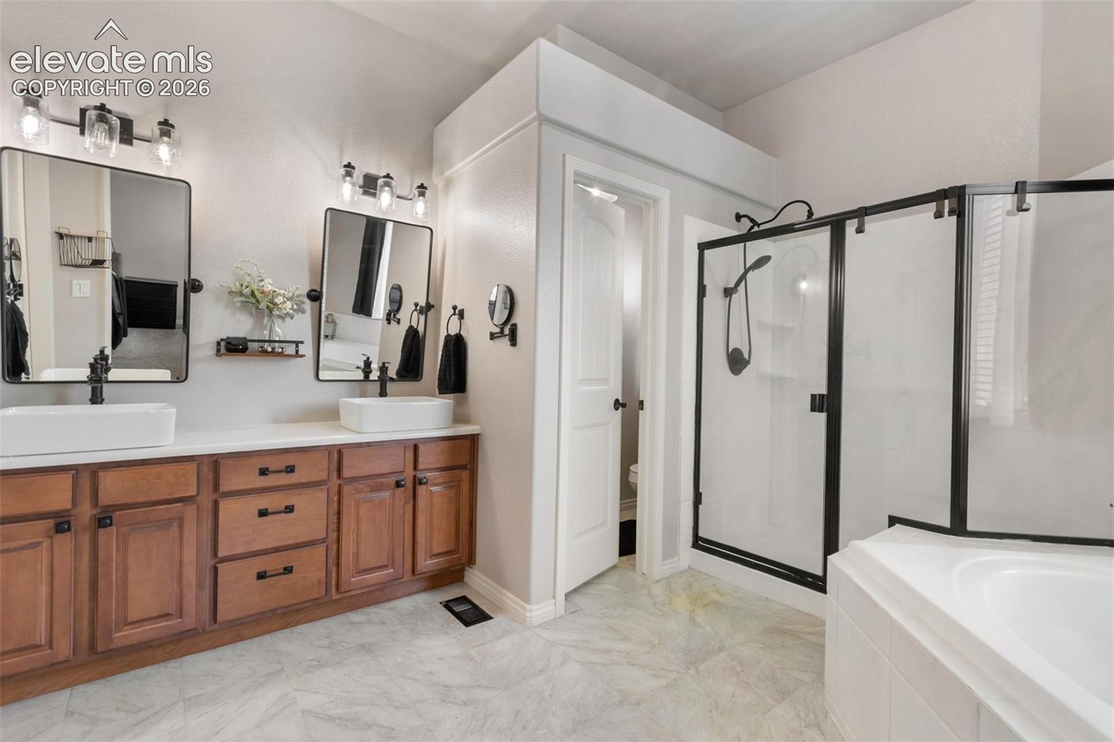 Listing photo 22 for 10388 Mt. Wilson Place