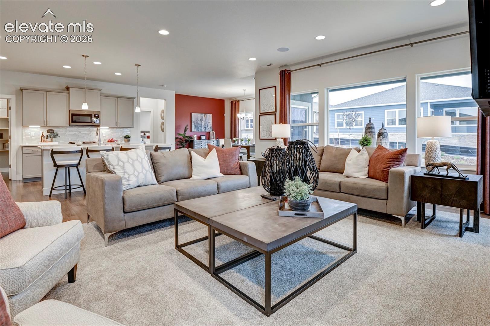 Listing photo 7 for 9685 Warrick Street