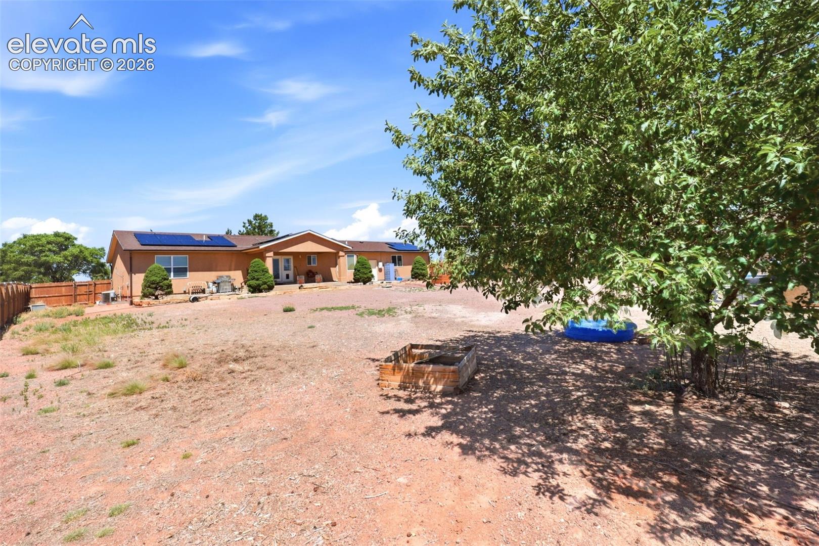 Listing photo 39 for 1286 N Ladonia Drive