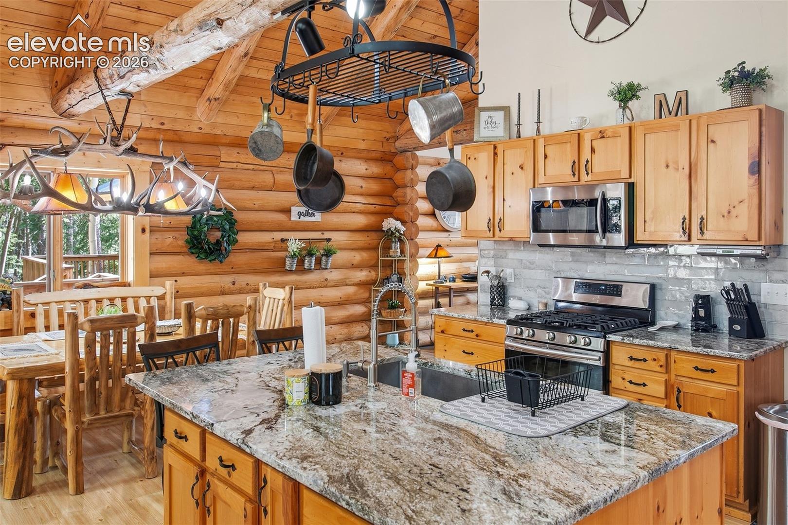 Listing photo 7 for 12458 S Highway 67