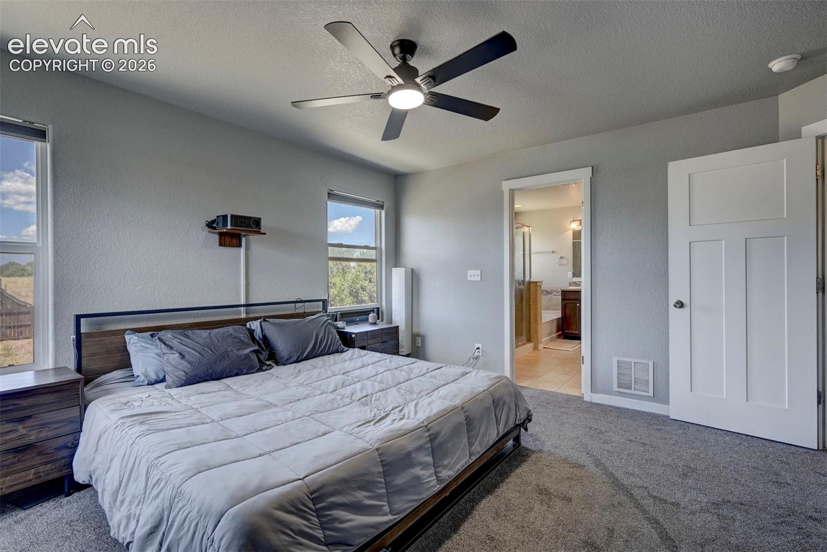 Listing photo 23 for 9428 Torecco Court