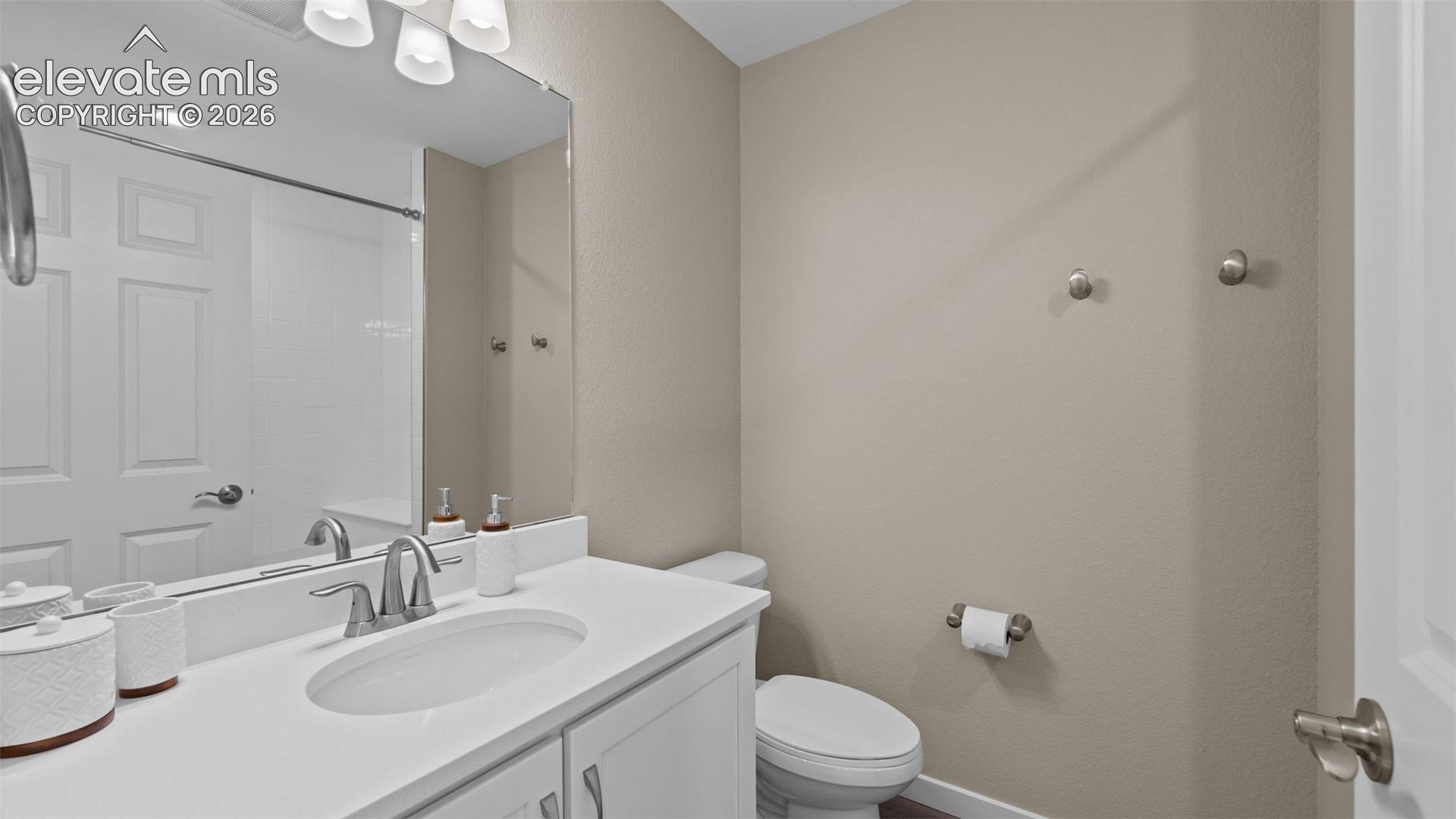 Listing photo 21 for 6055 Bennach Grove