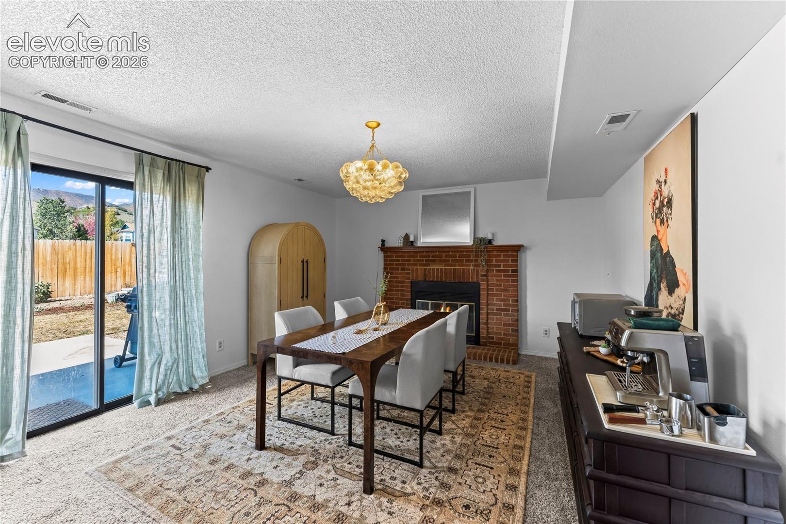 Listing photo 19 for 5870 Pemberton Way