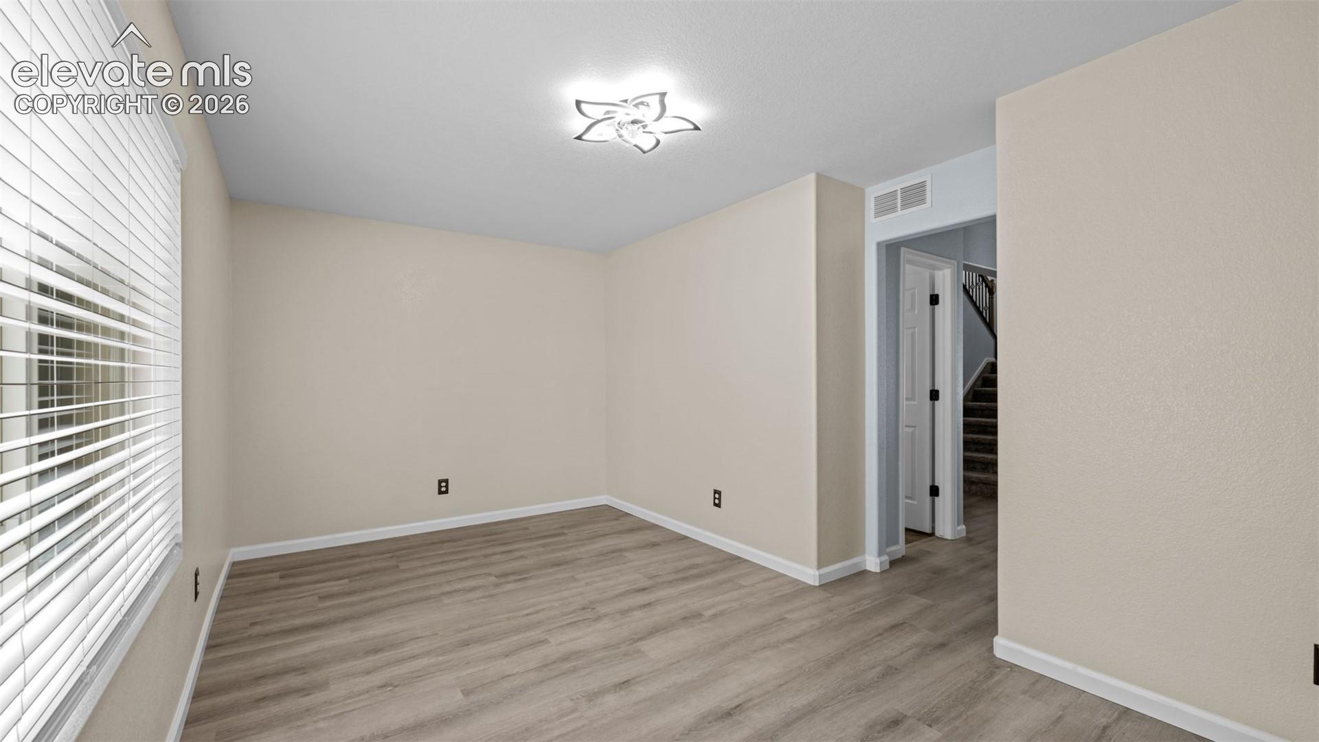 Listing photo 10 for 7915 Bonfire Trail