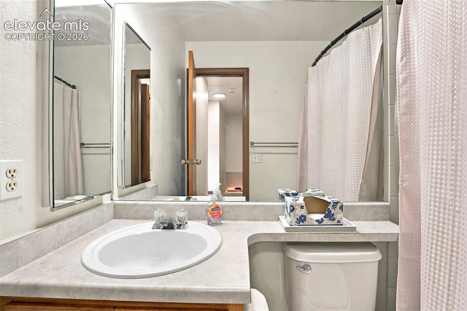 Listing photo 34 for 1040 Red Brooke Drive