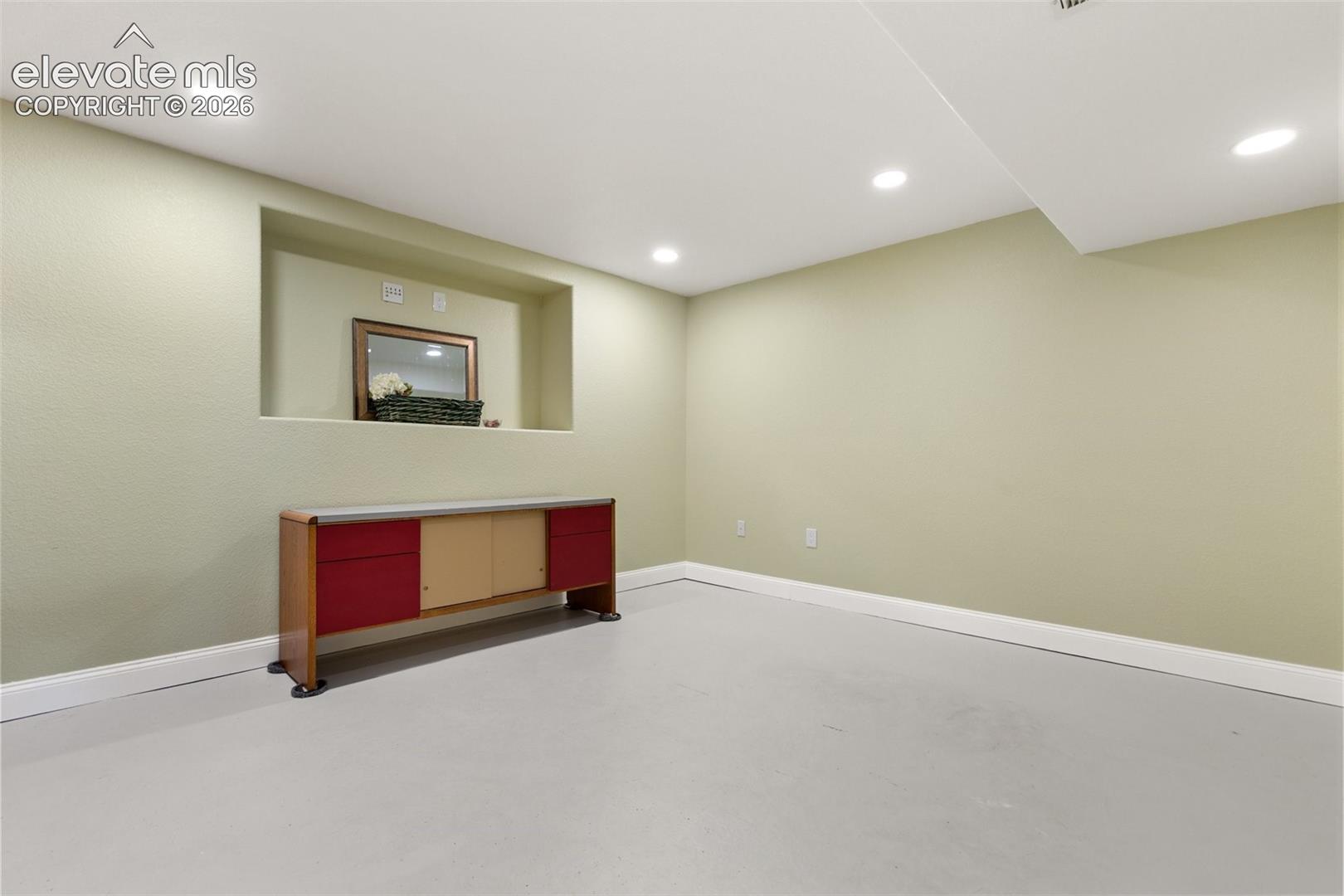 Listing photo 29 for 4046 Deer Valley Drive