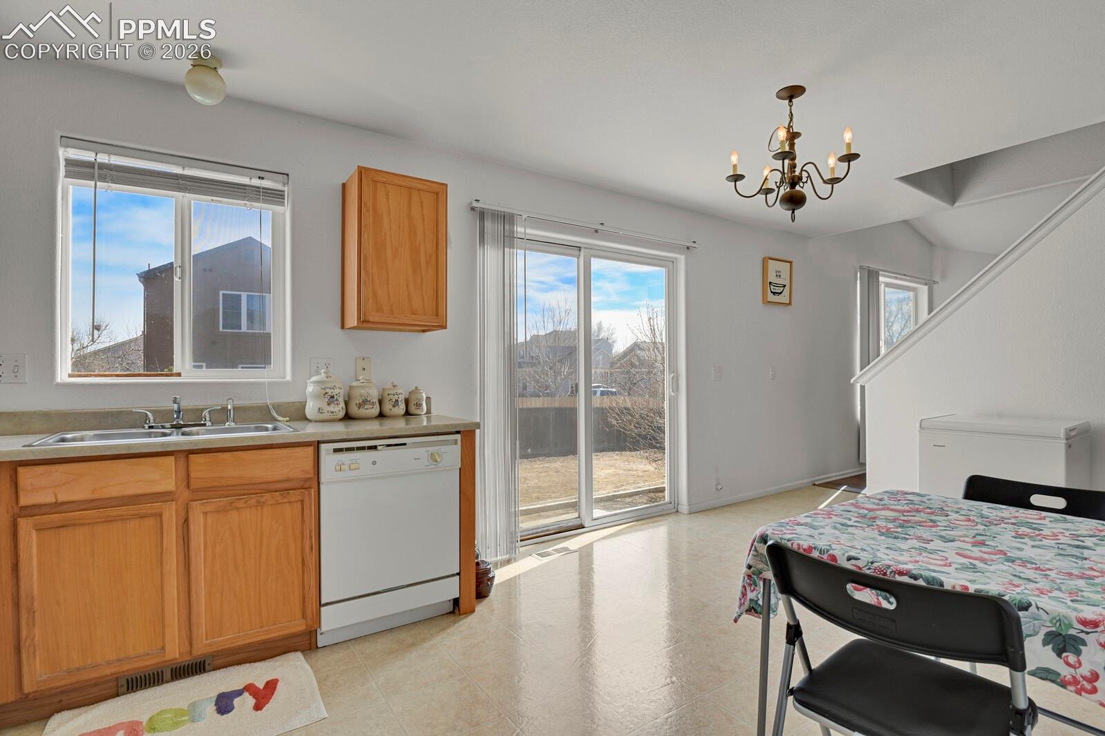 Listing photo 11 for 7203 Bentwater Drive