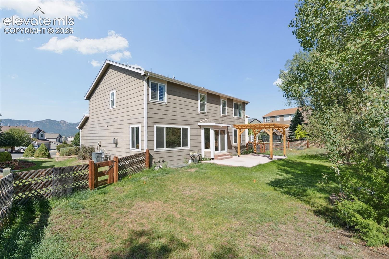 Listing photo 38 for 1272 Dream Lake Court