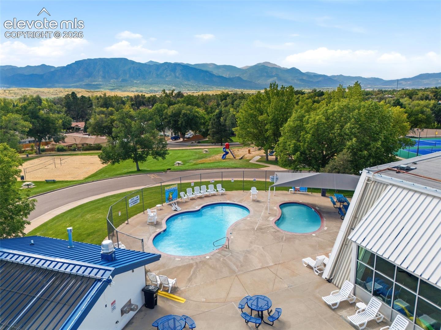 Listing photo 48 for 1040 Red Brooke Drive