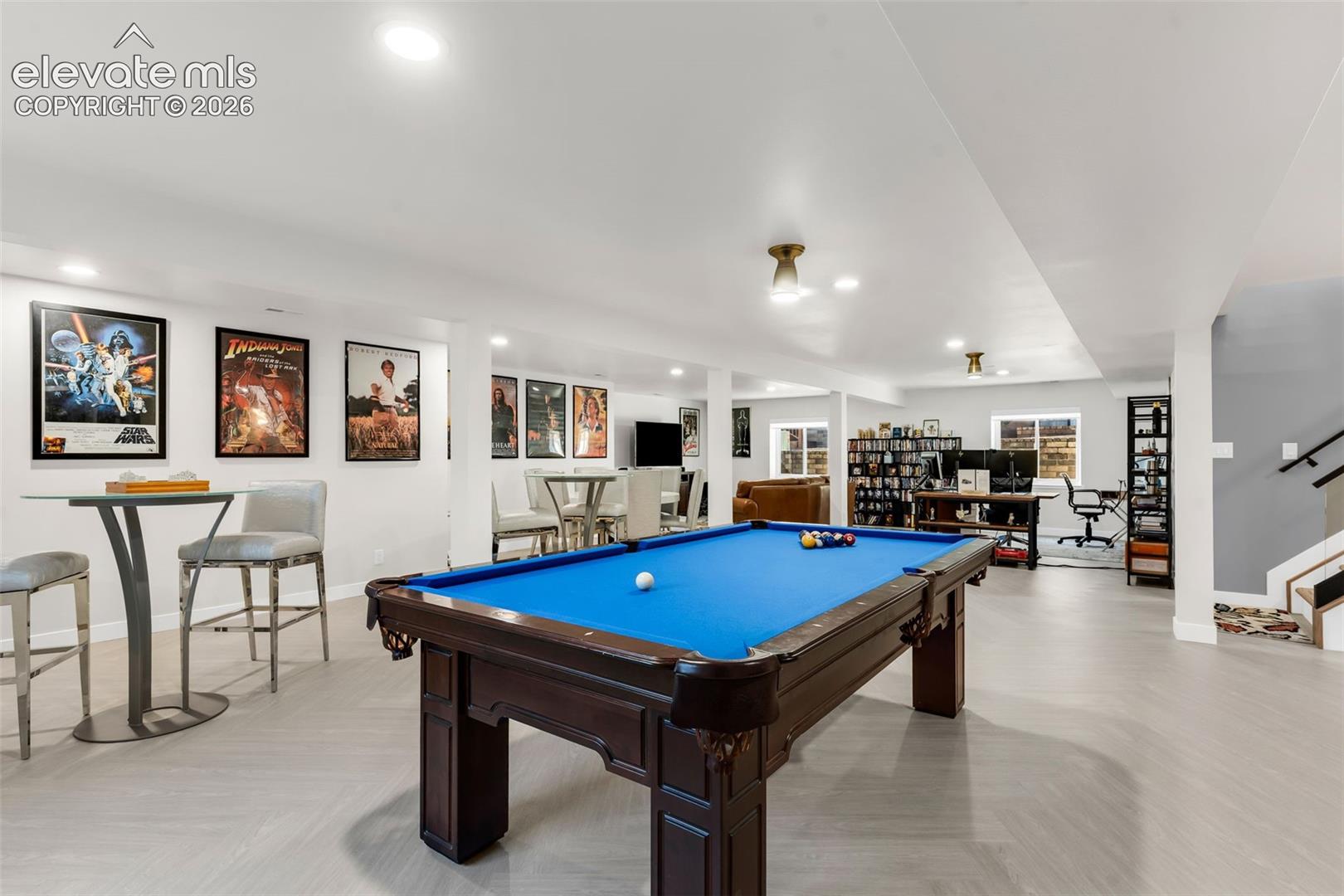 Listing photo 30 for 2 Country Club Village