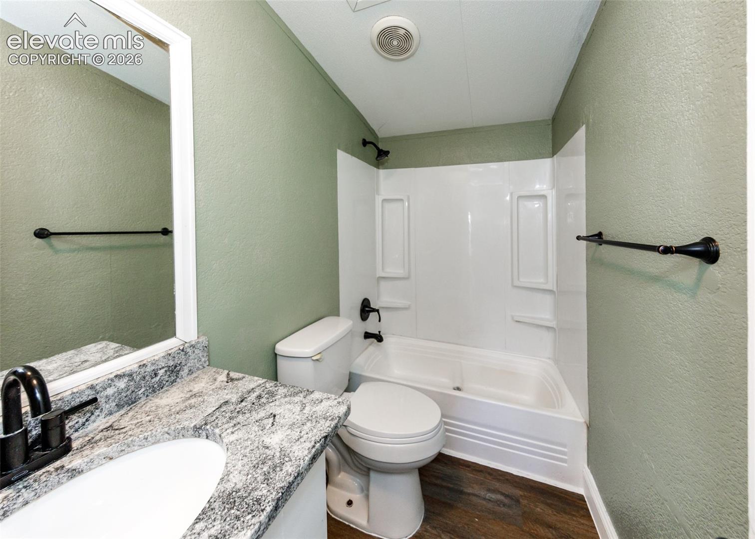 Listing photo 25 for 861 Desert Circle
