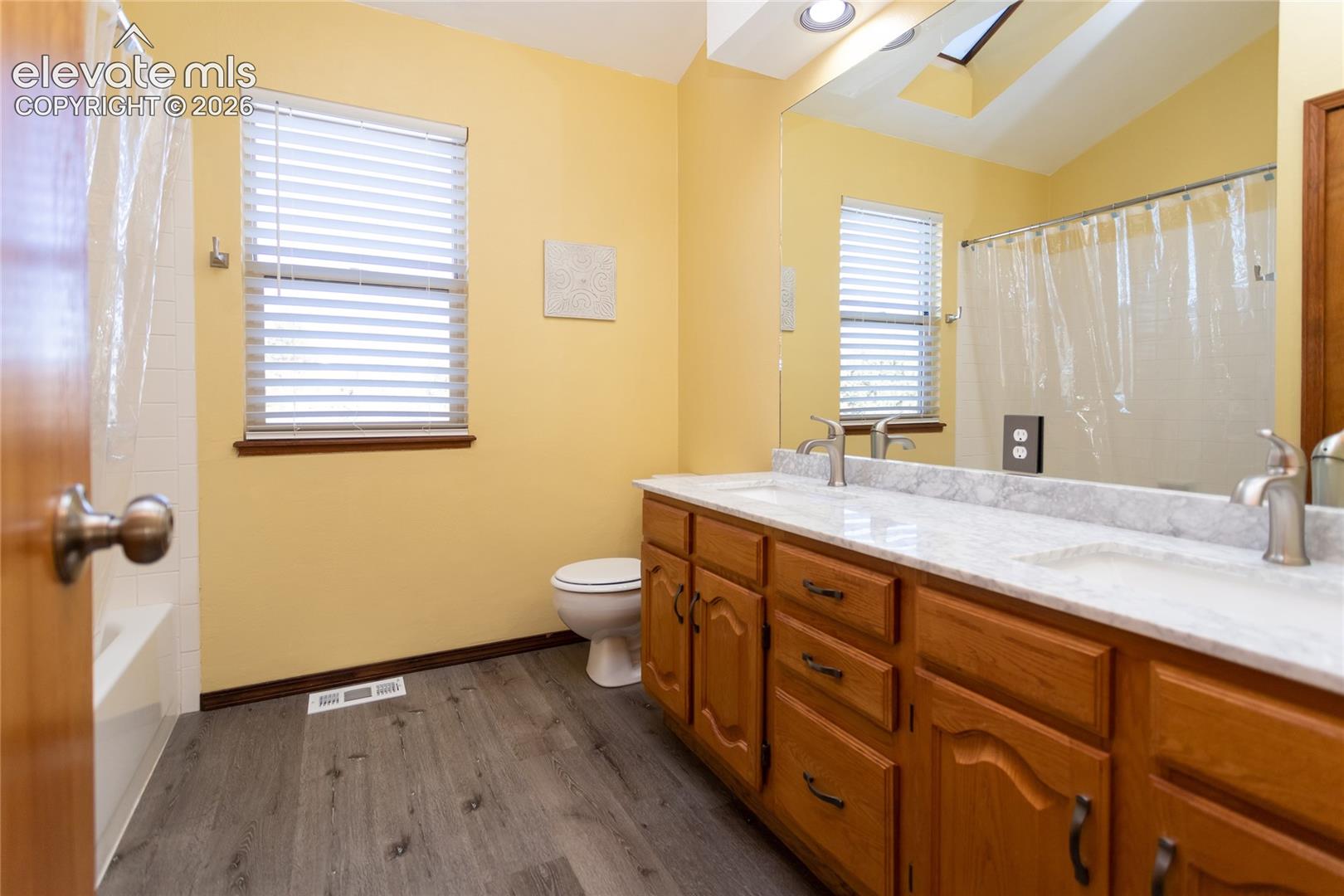 Listing photo 36 for 2690 Edenderry Drive