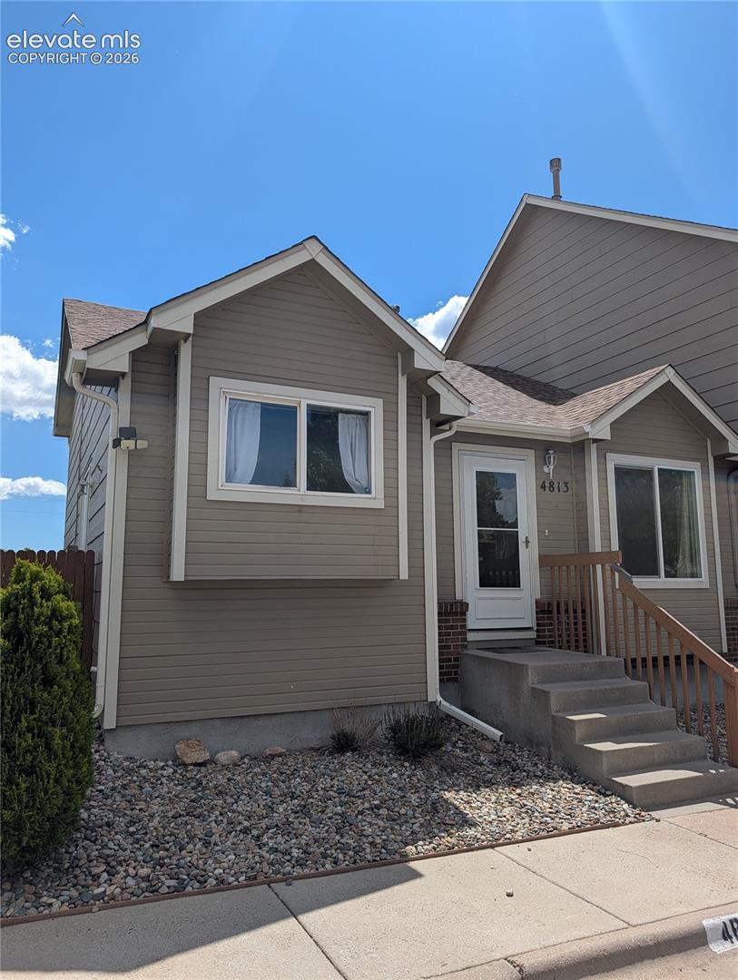 4813 Live Oak Drive