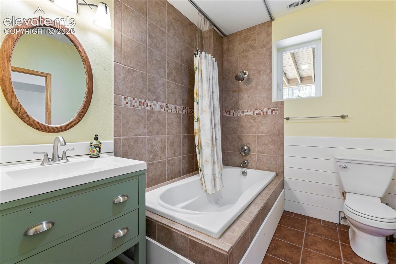 Listing photo 28 for 3290 Hamal Circle