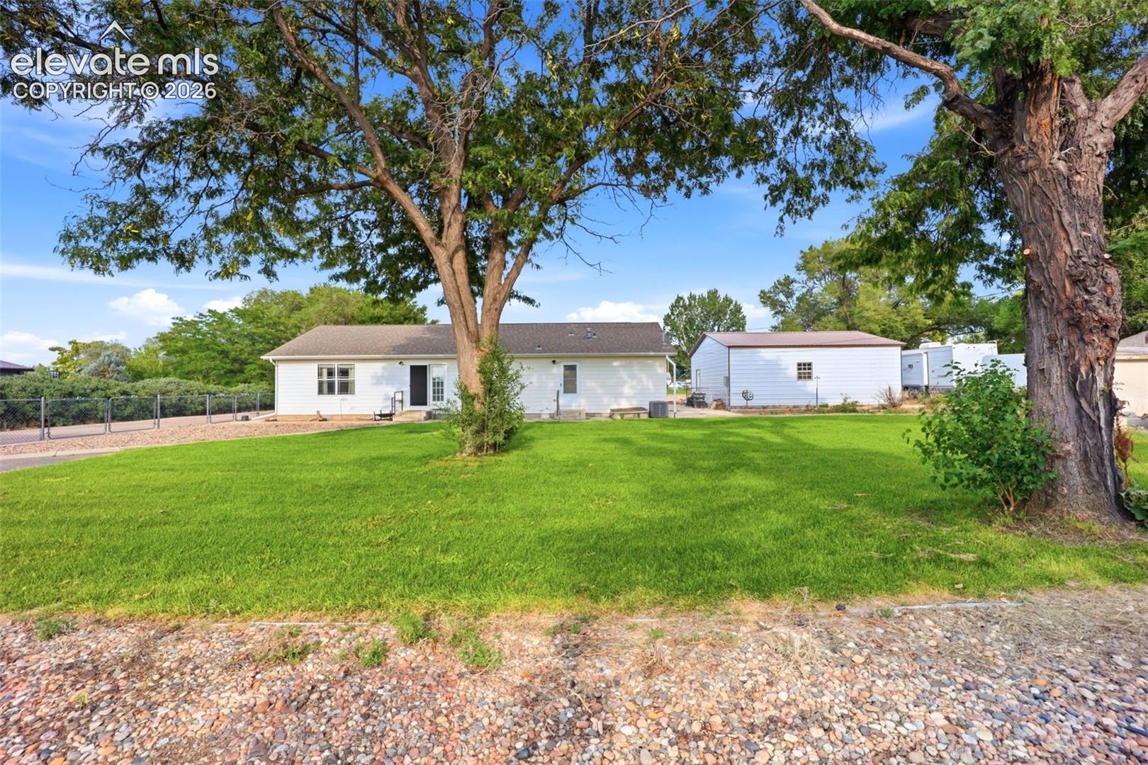 Listing photo 7 for 1581 Center Lane