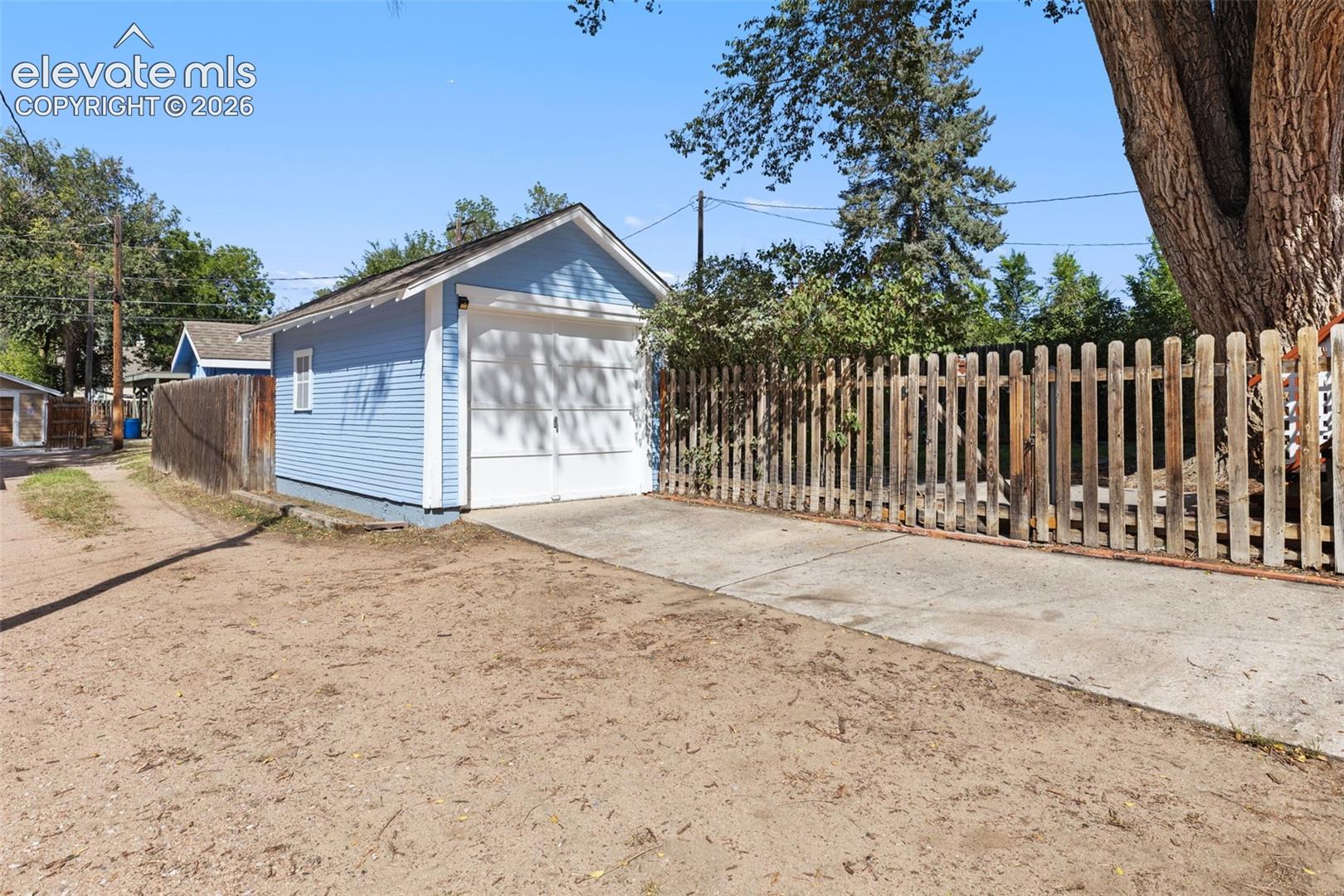 Listing photo 48 for 514 Custer Avenue