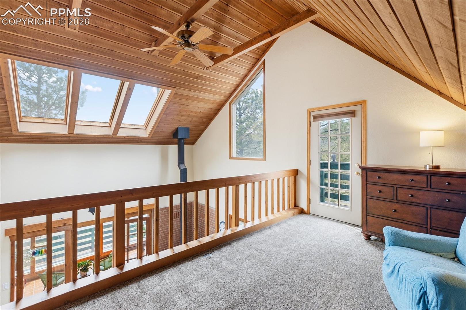 Listing photo 32 for 200 Sun Ridge Court
