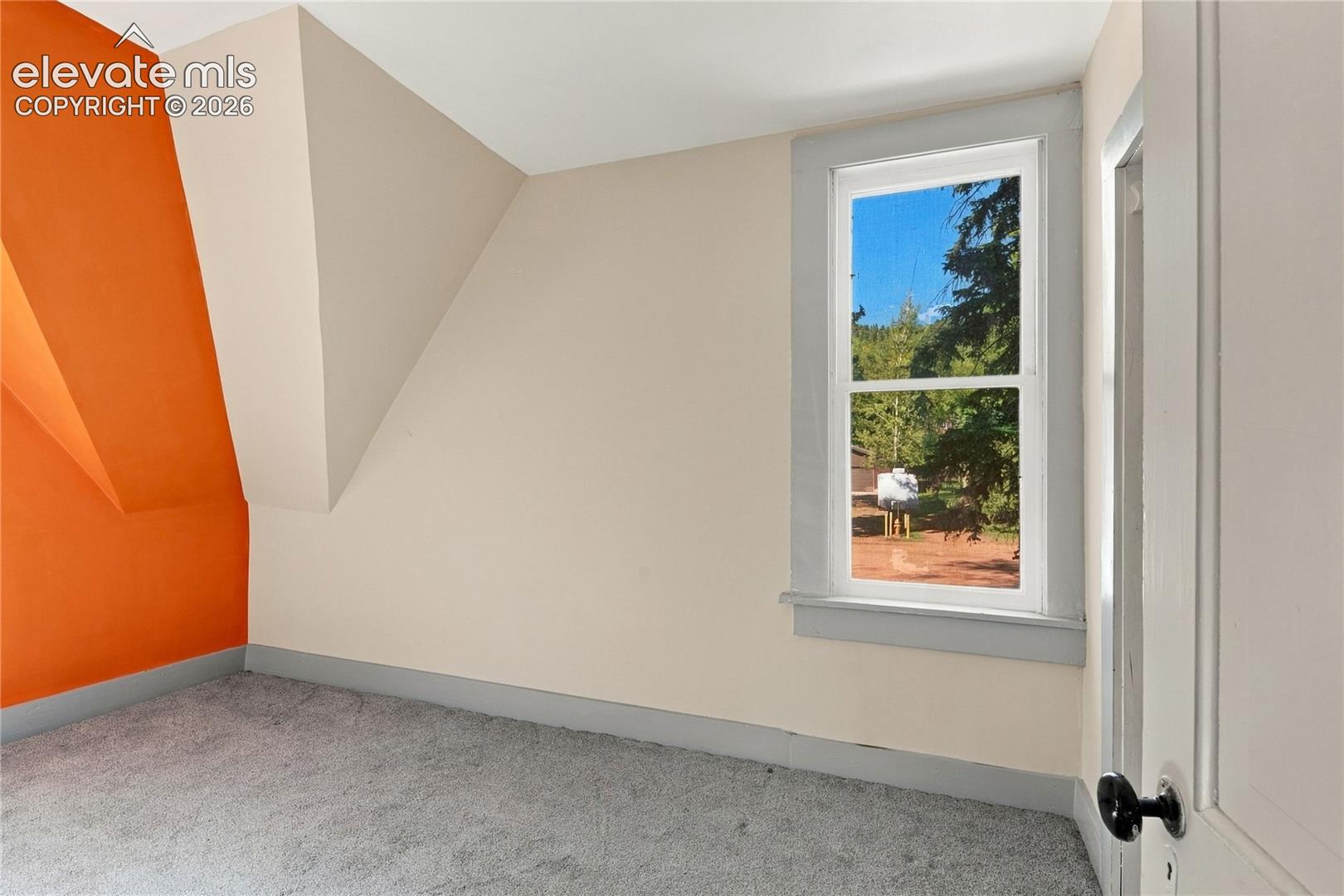 Listing photo 24 for 7115 Maple Street