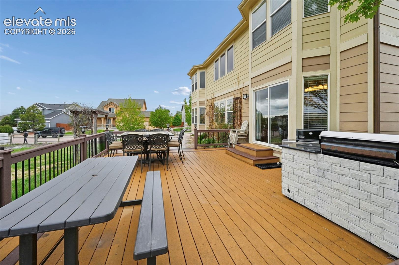 Listing photo 36 for 10813 White Sands Court