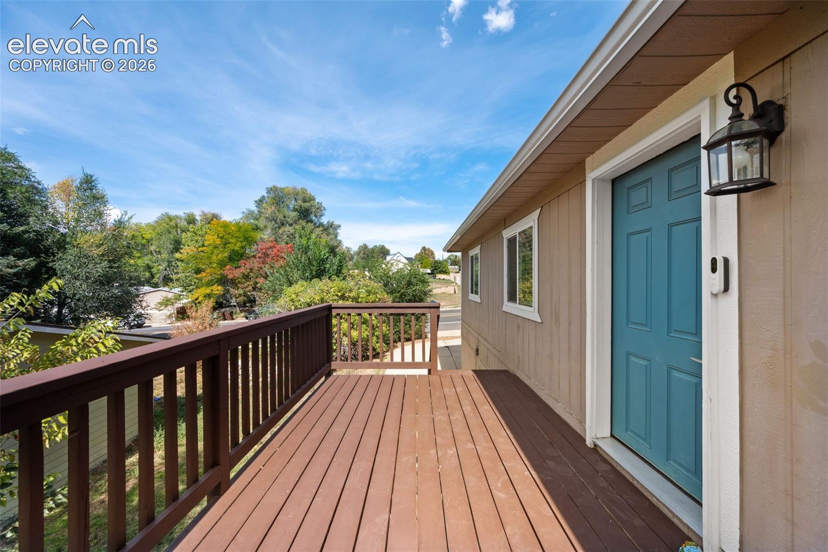 Listing photo 4 for 311 Comanche Village Drive