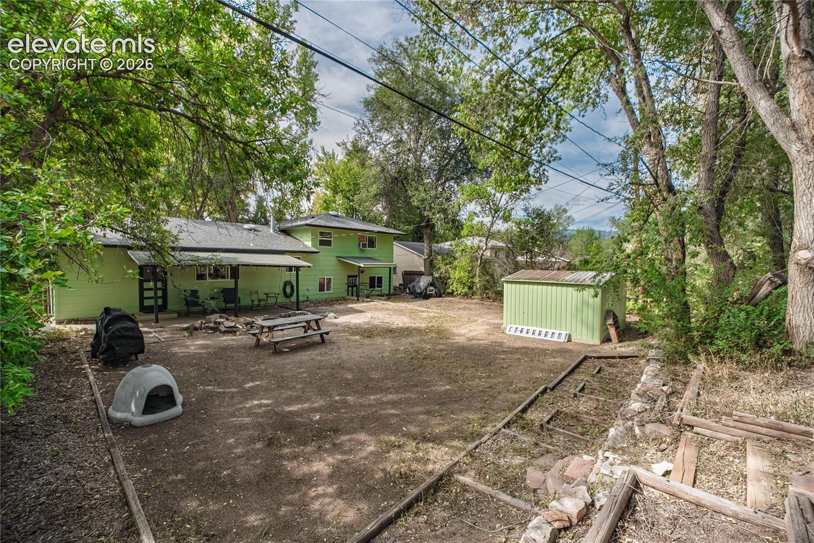 Listing photo 36 for 2512 E La Salle Street