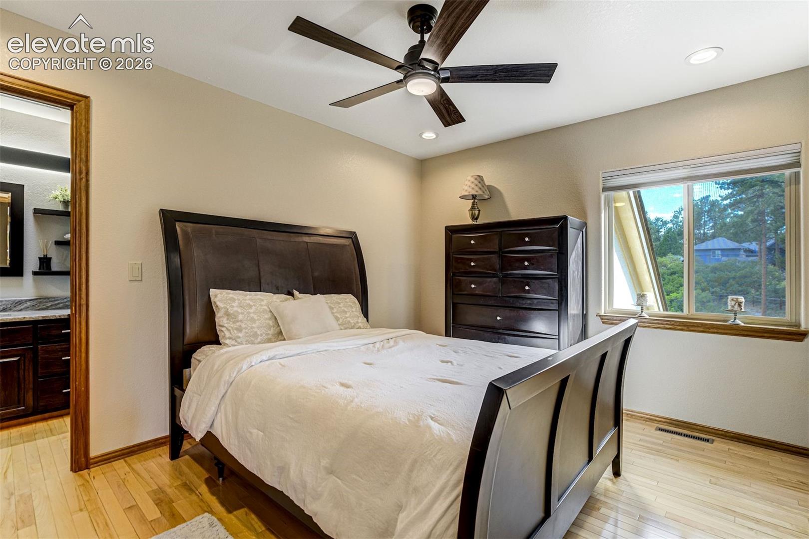Listing photo 24 for 1851 Gore Drive
