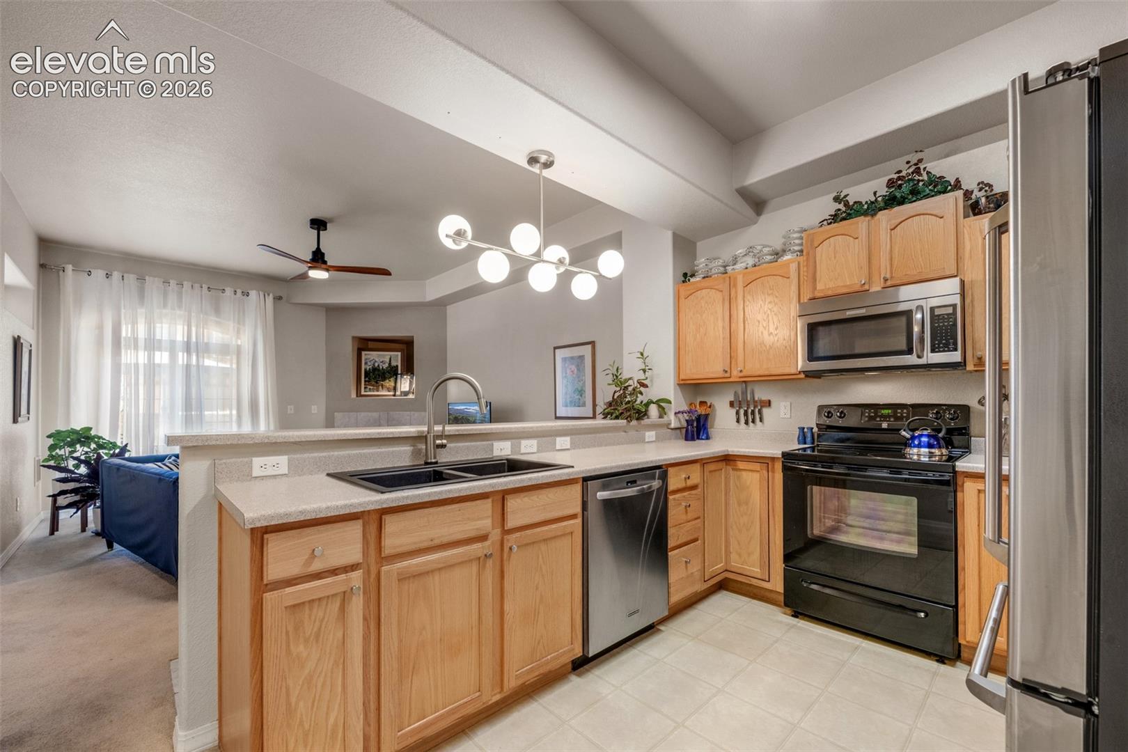 Listing photo 9 for 6679 Bethesda Point C