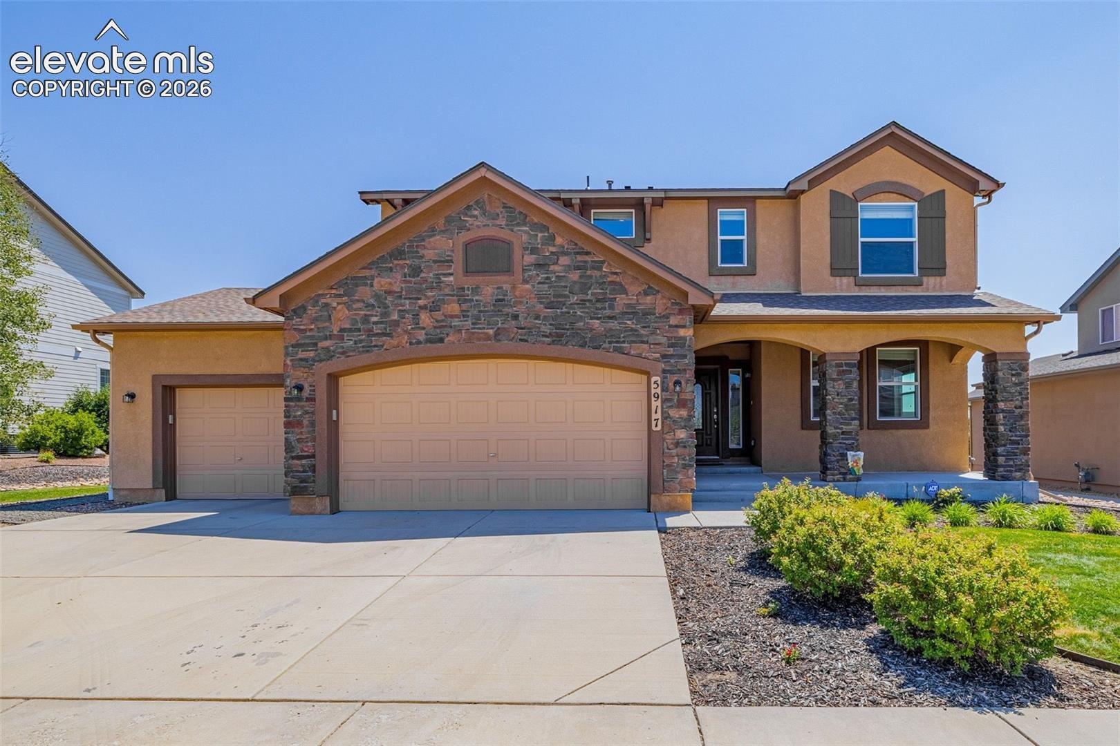 Listing photo 2 for 5917 Fergus Drive