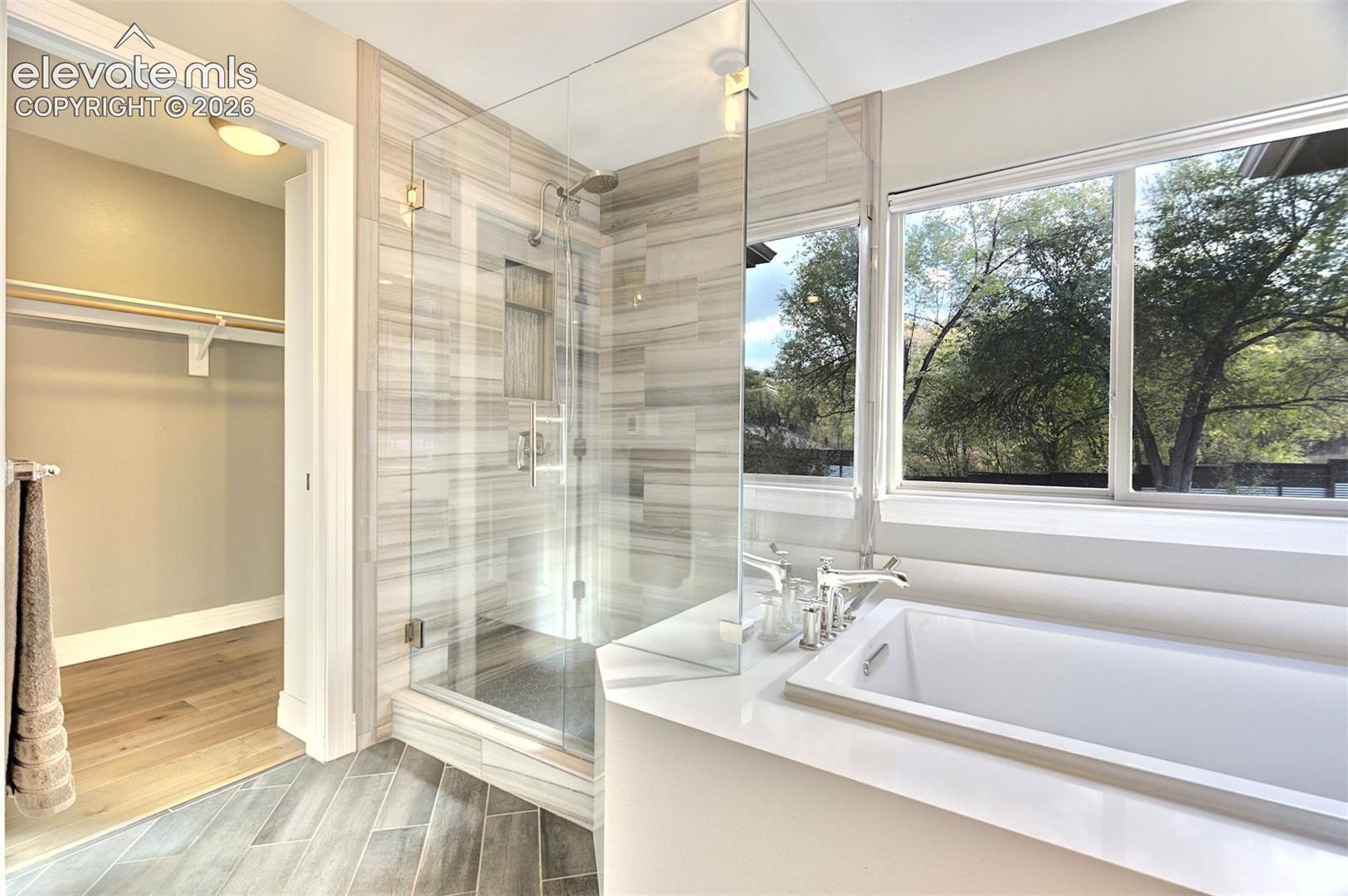 Listing photo 16 for 1825 Parkview Boulevard
