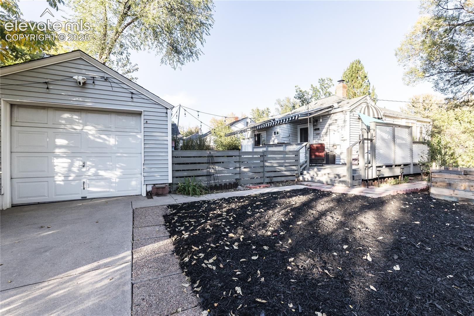 Listing photo 21 for 1404 N Prospect Street