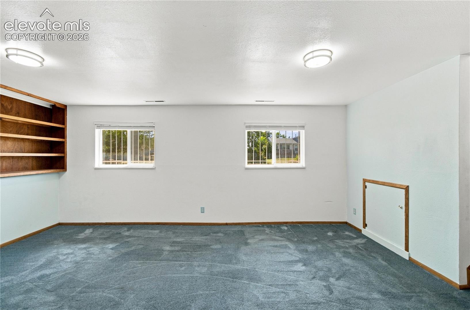 Listing photo 22 for 540 Starlite Drive