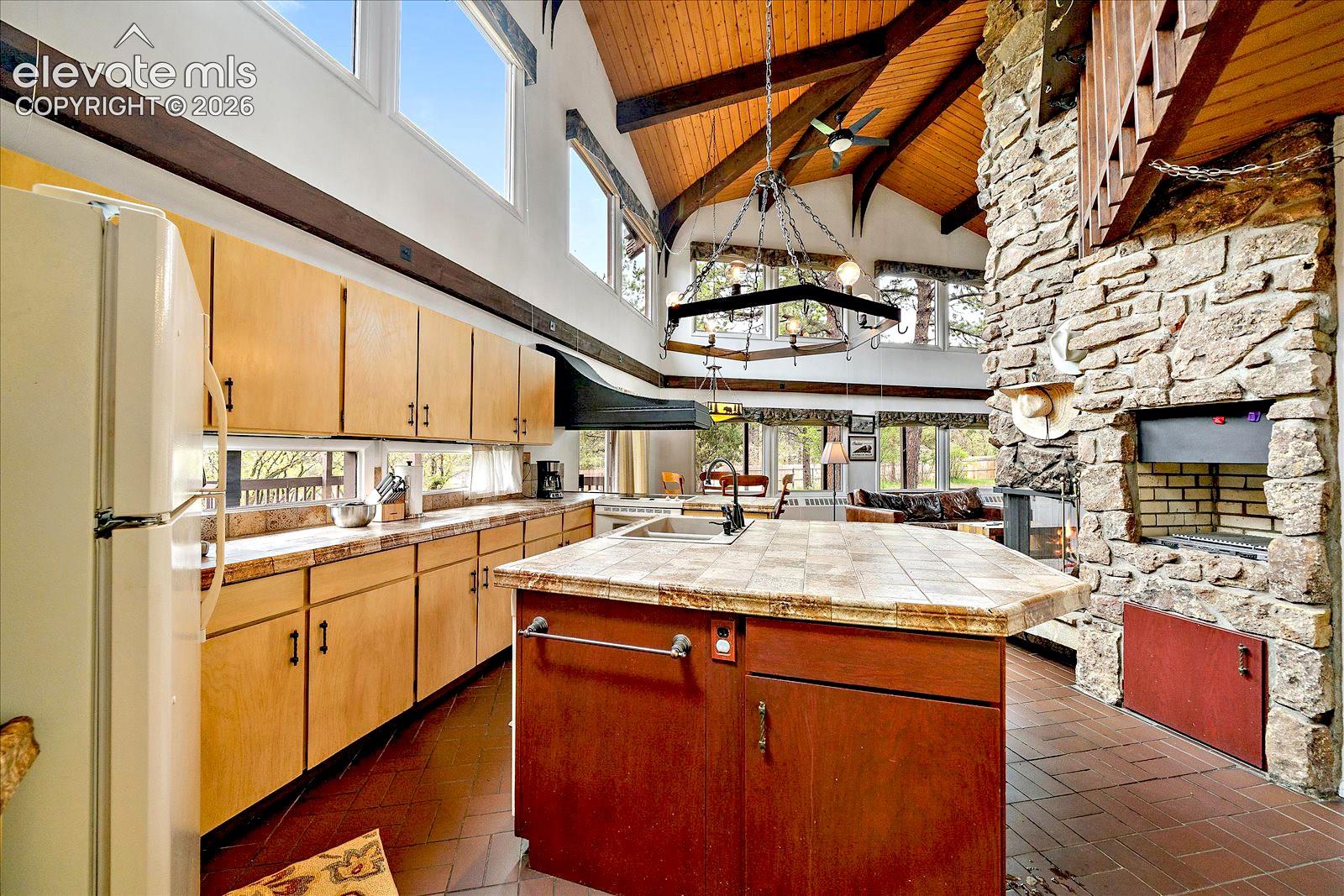 Listing photo 15 for 18640 Cloven Hoof Drive
