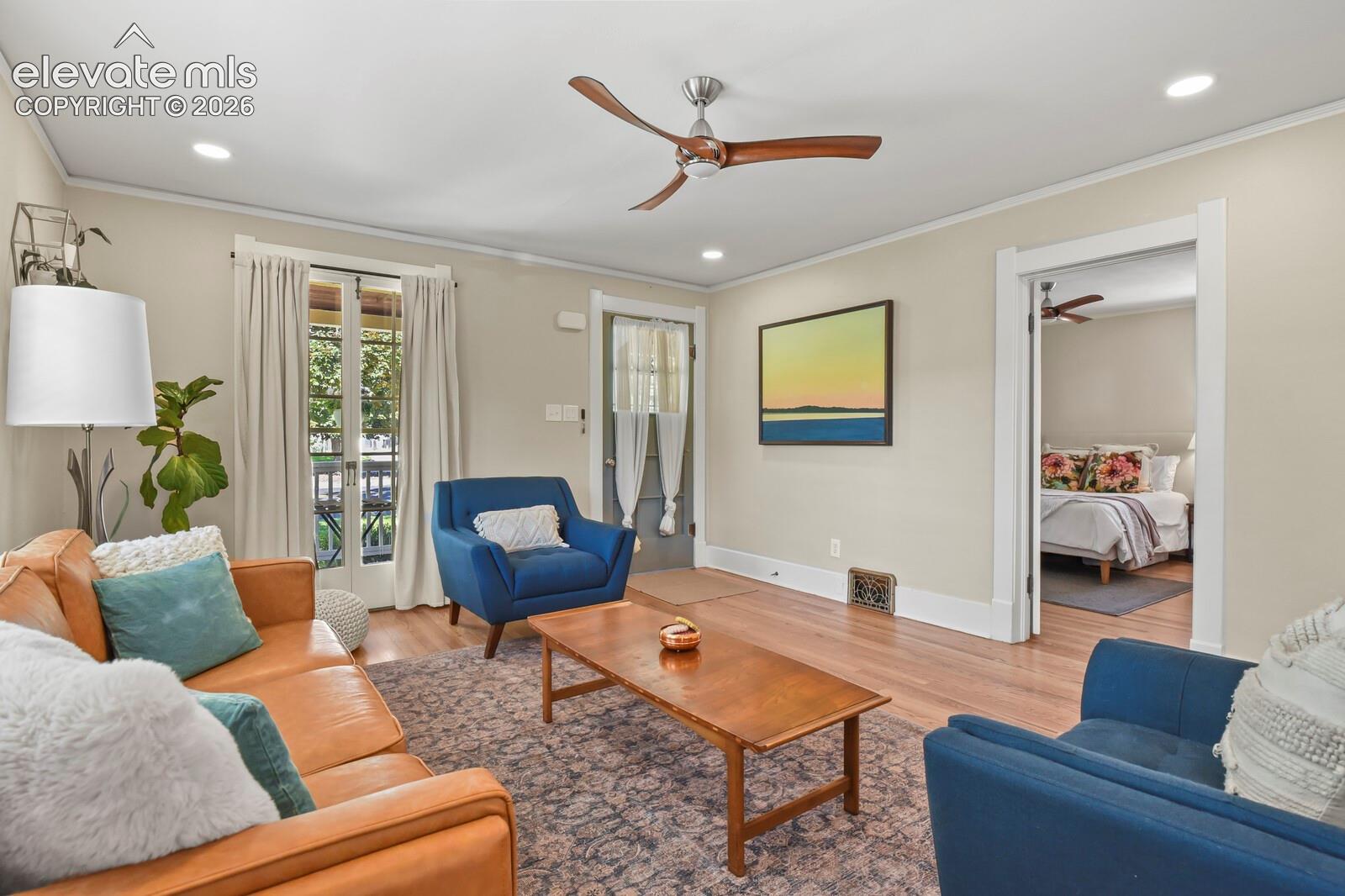 Listing photo 10 for 1507 N El Paso Street