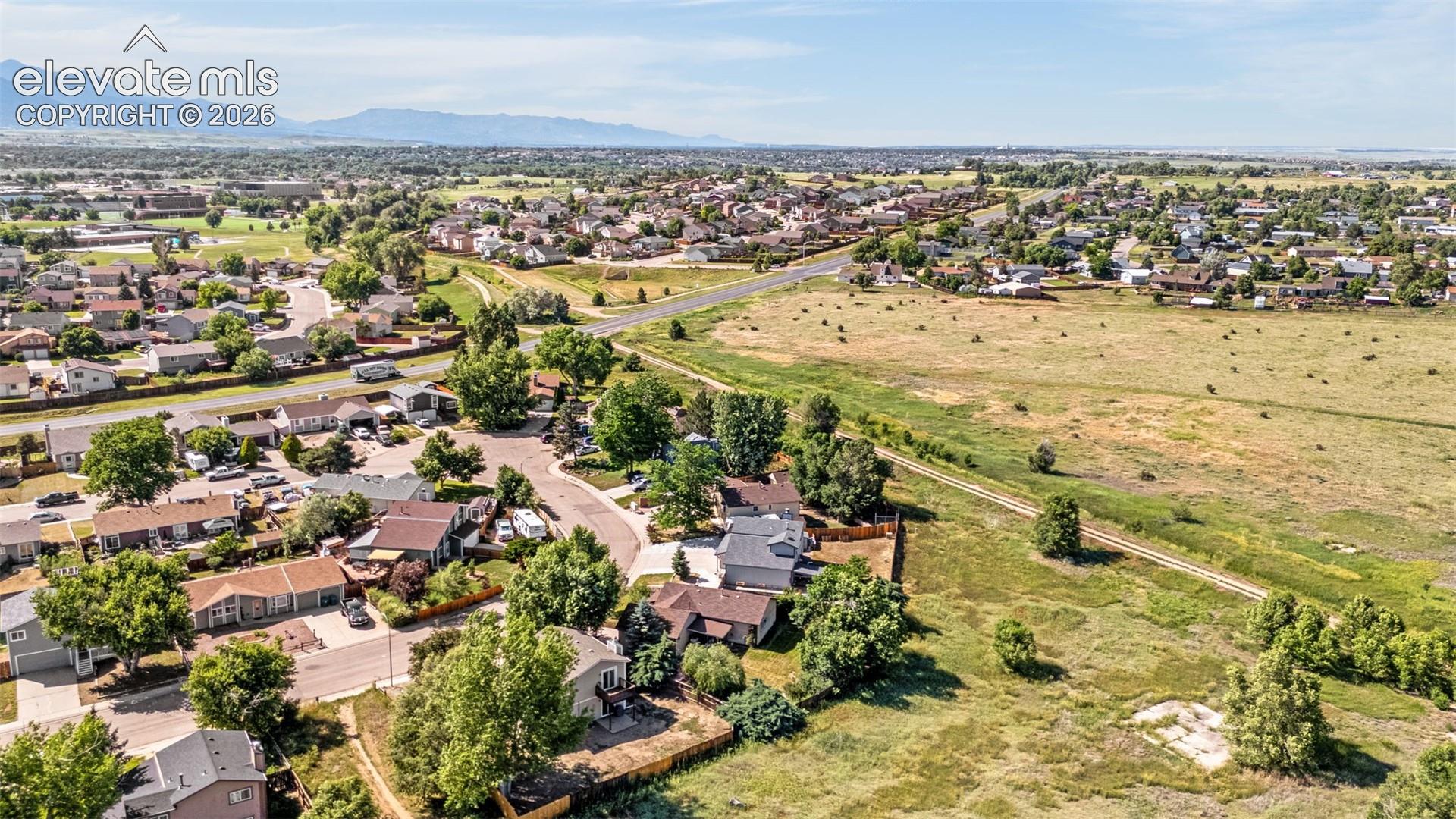 Listing photo 34 for 982 Candlestar Loop