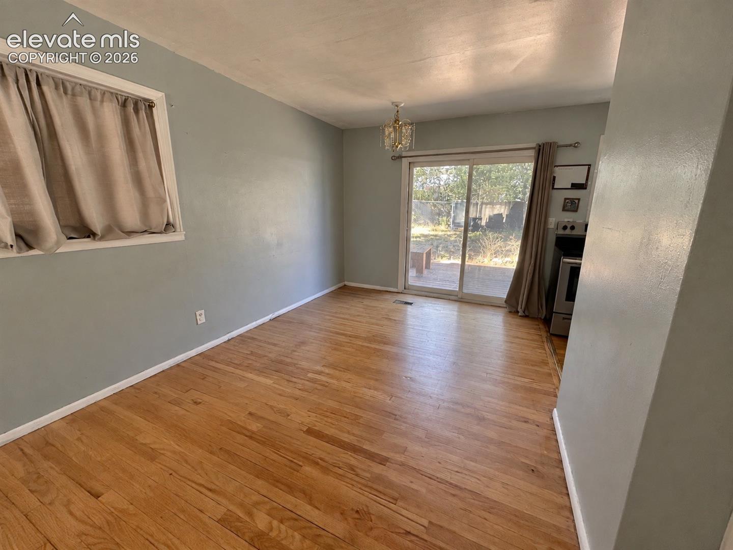 Listing photo 3 for 29 Goret Drive