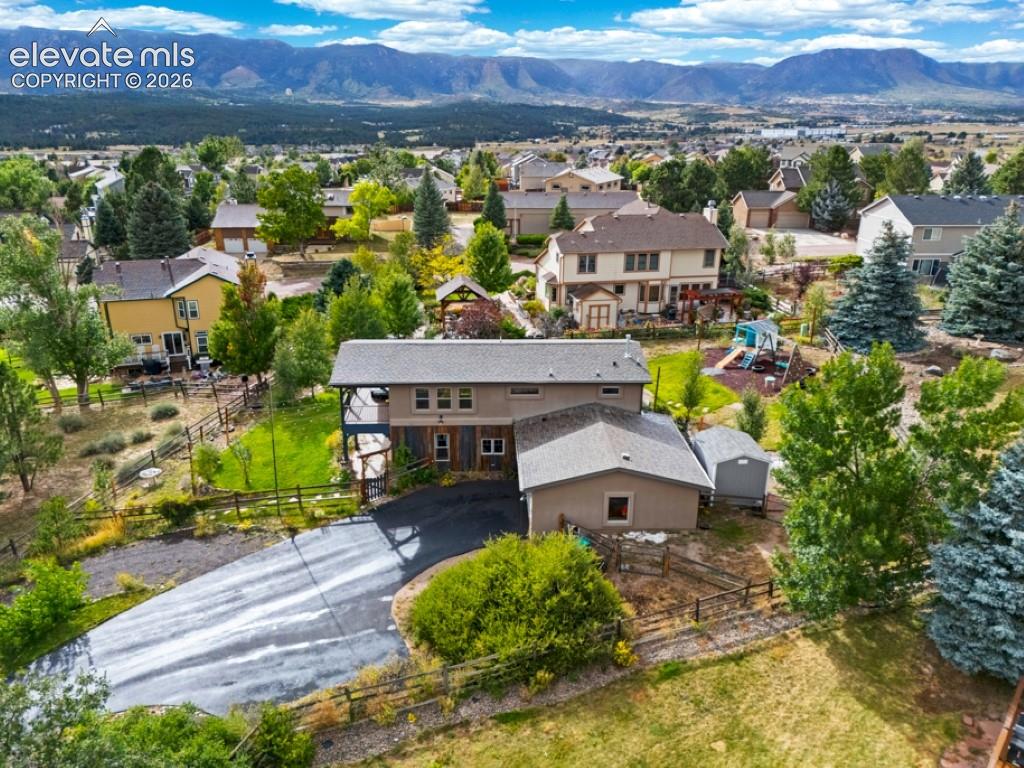 Listing photo 2 for 14490 Westchester Drive