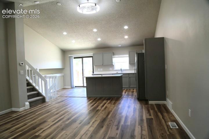 3825 Valley View Street, photo 17