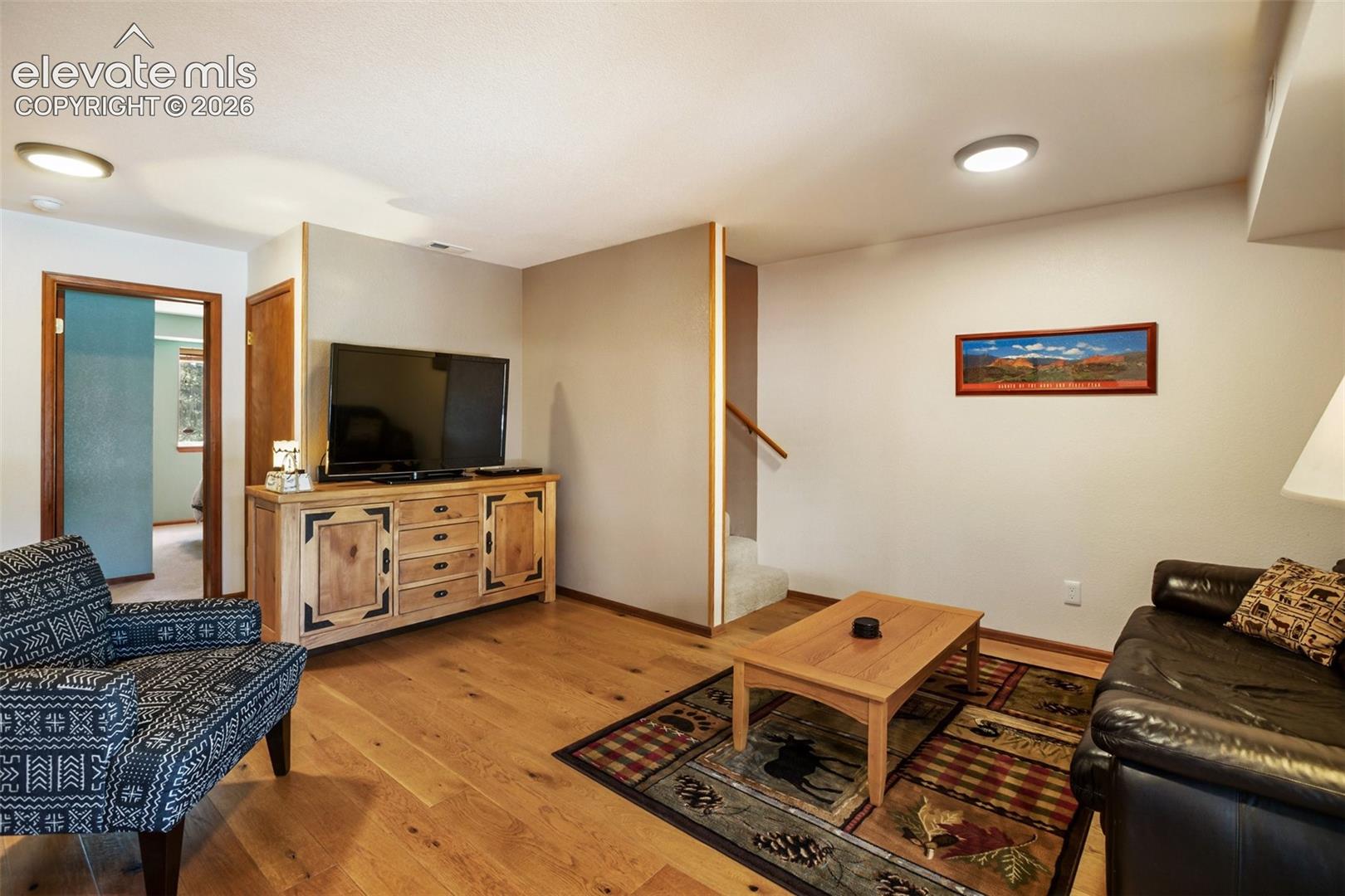Listing photo 33 for 493 Horseshoe Drive