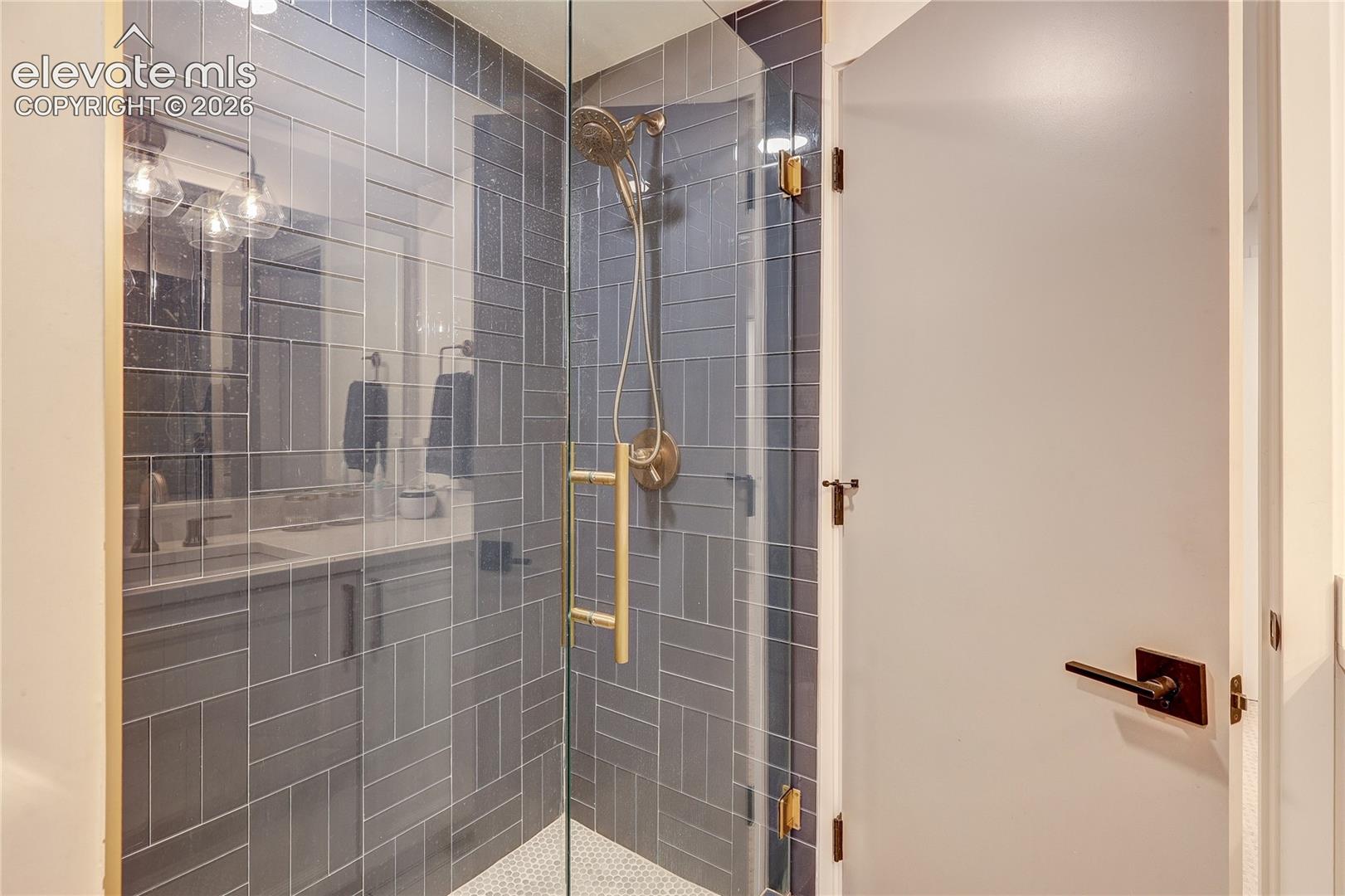 Listing photo 49 for 3981 S Hillcrest Drive