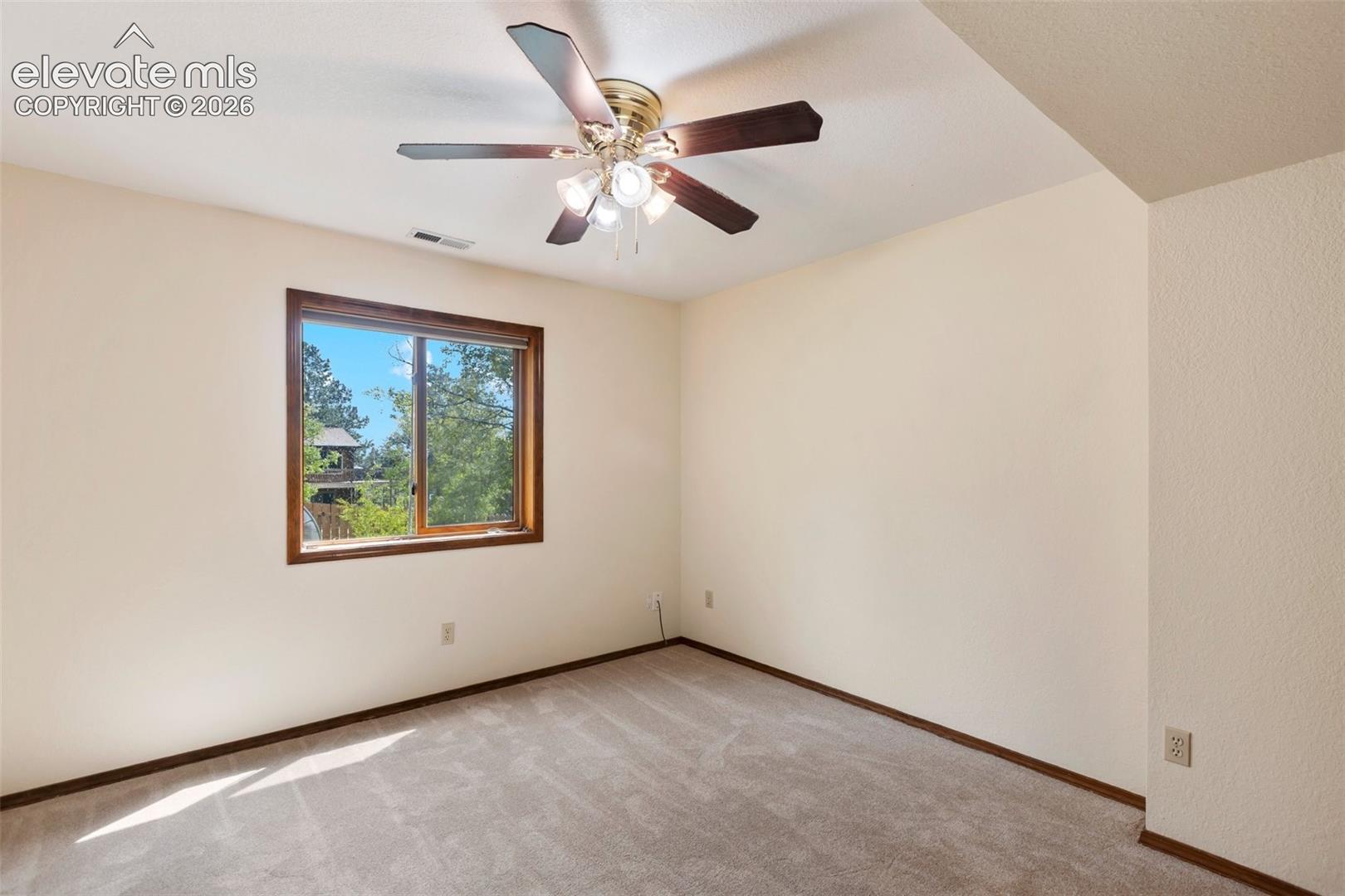 Listing photo 31 for 1231 Telemark Drive
