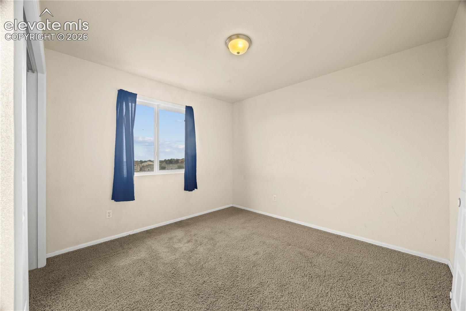 7569 Chenoa Court, photo 27