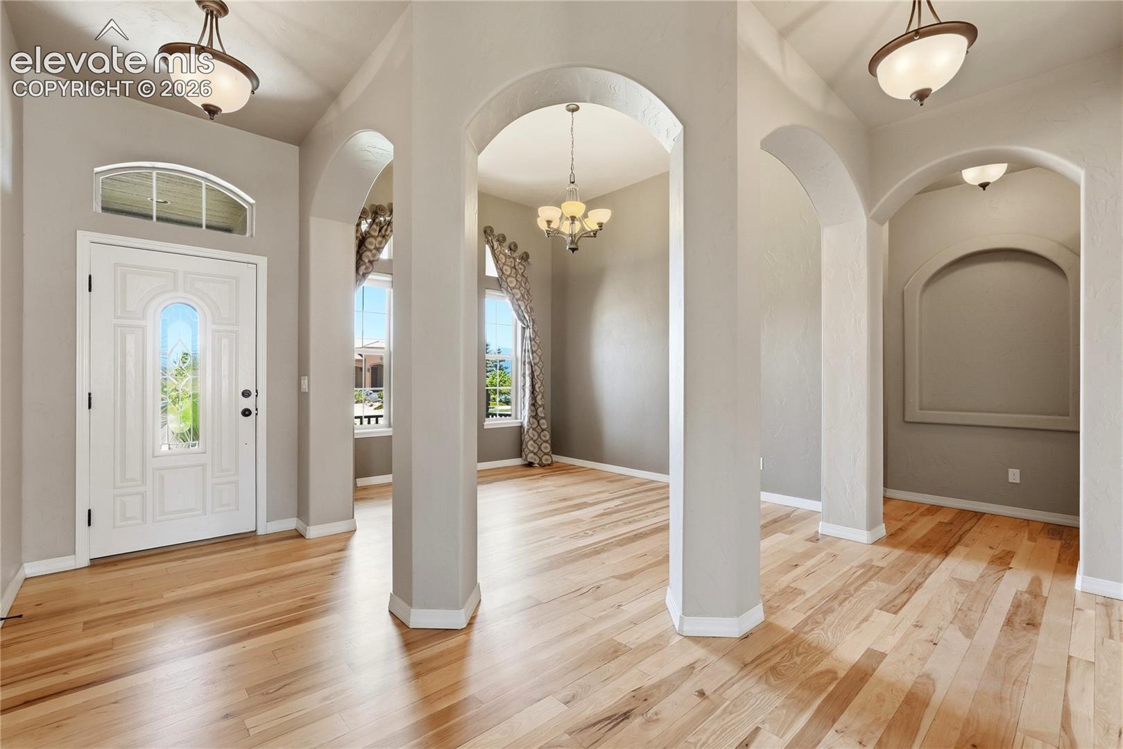 Listing photo 3 for 1908 Turnbull Drive
