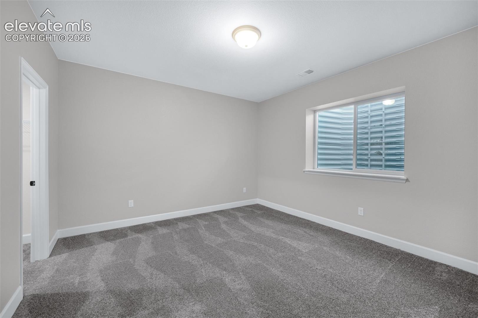 Listing photo 40 for 6151 Saddle Bow Avenue