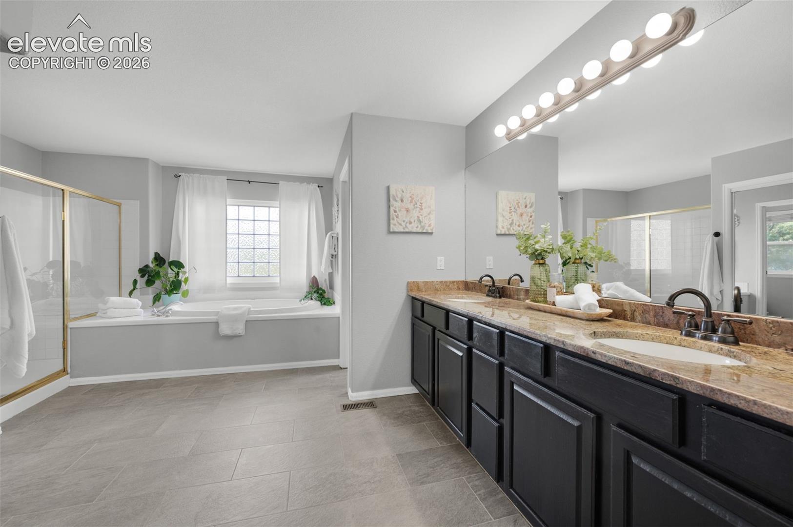 Listing photo 25 for 1605 Capadaro Court