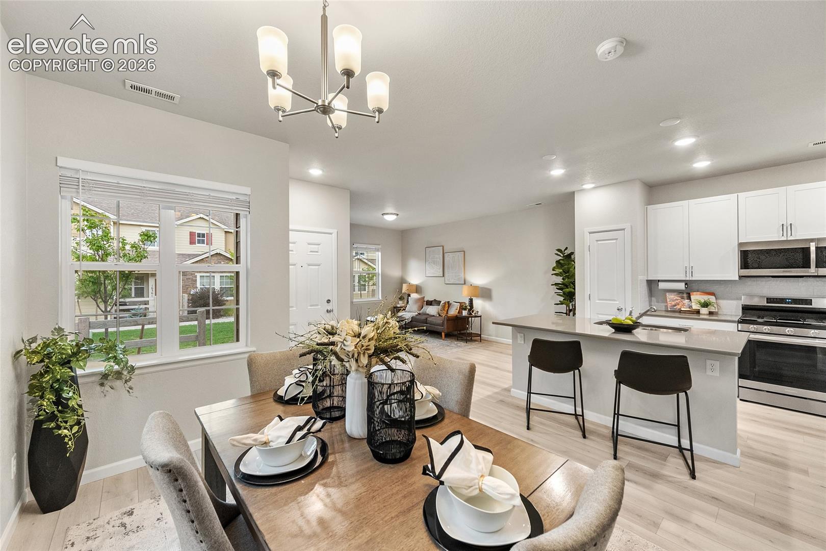 Listing photo 6 for 16362 Rustlers Range Point